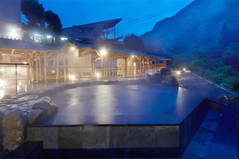 【4泊目】奥道後壱守の湯（露天風呂の一例）